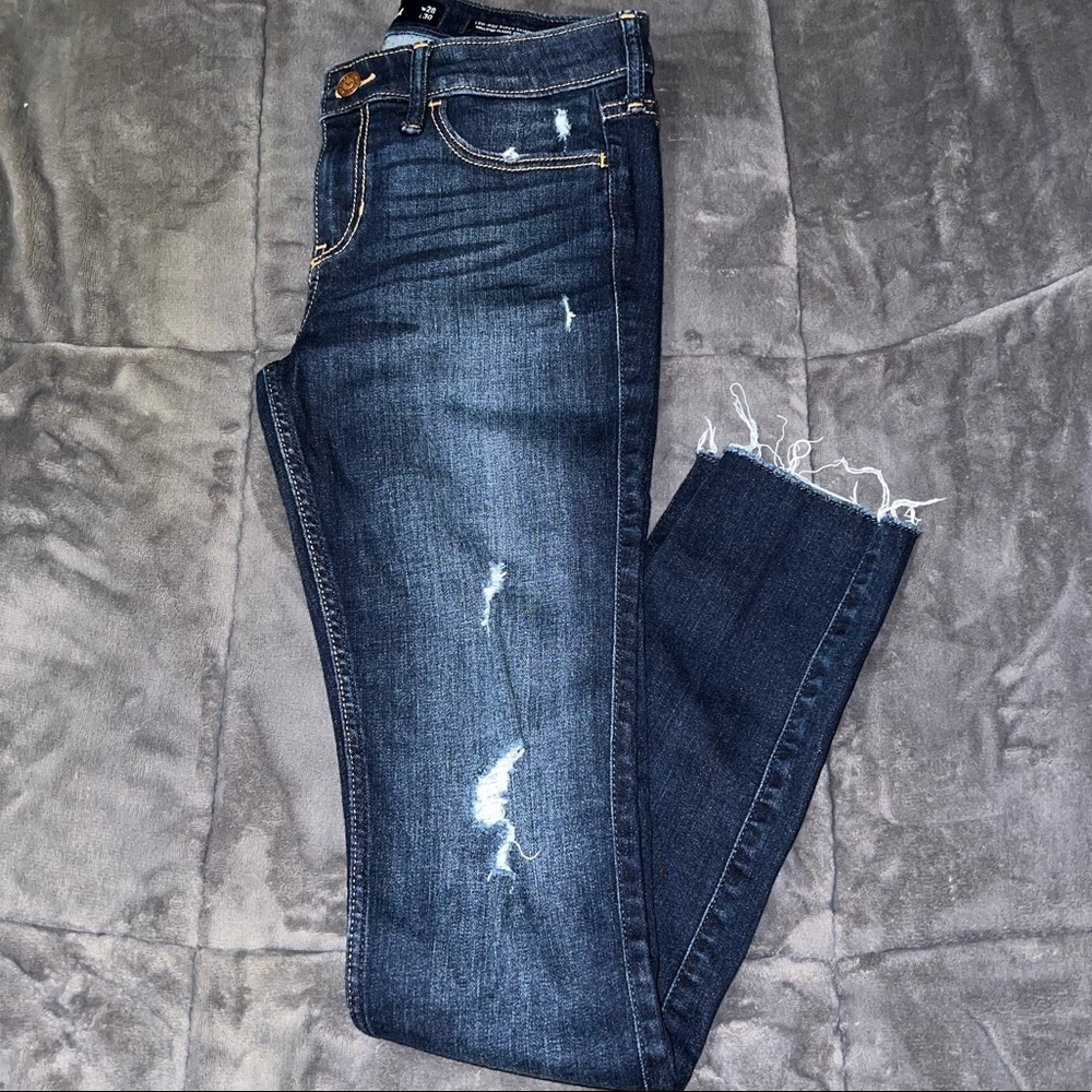 Hollister Jeans.